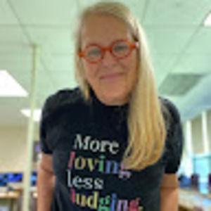 Meet your Posher, Carol messenger